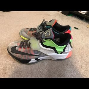 Nike KD 7 what the KD Sz 9.5